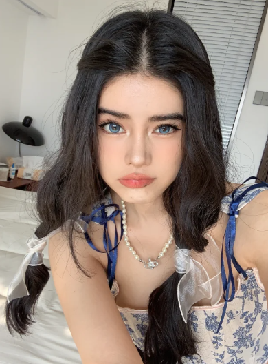 Serltyca 蓝椰奶冻 日抛