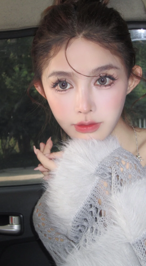 Con4U 魔女啾啾 日抛